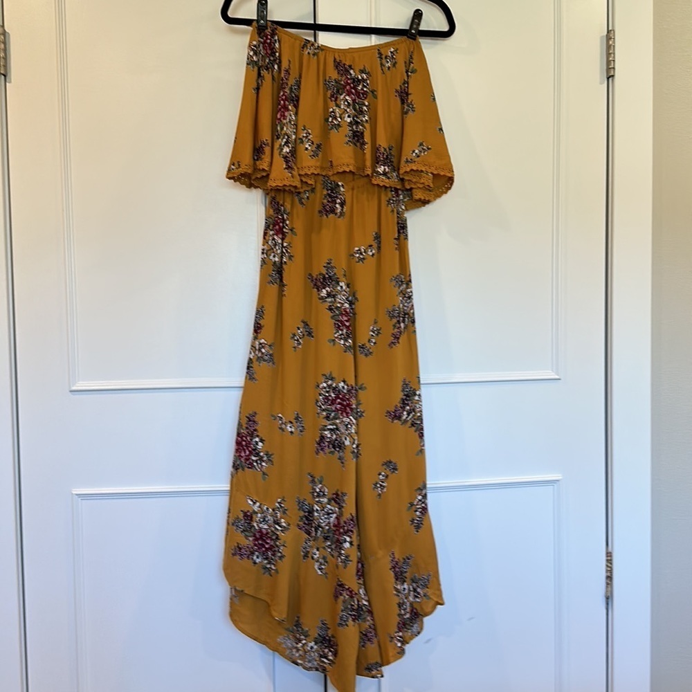 Angie Gold Floral Stapless Cutout Back Wide Leg Cropped Jumpsuit Size Small - Picture 2 of 16